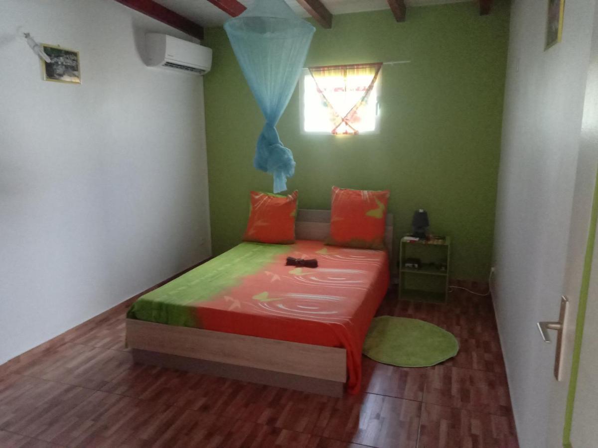 La Casa Binecha Avec Jacuzzi Villa Baillif Exteriör bild