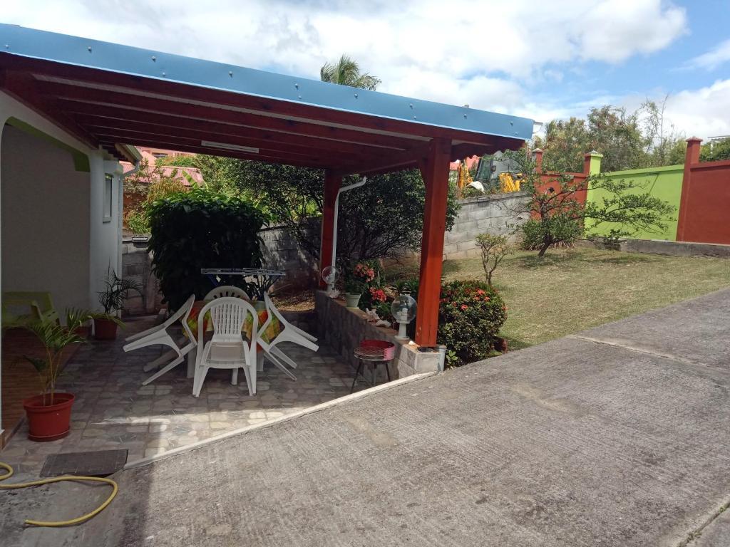 La Casa Binecha Avec Jacuzzi Villa Baillif Exteriör bild