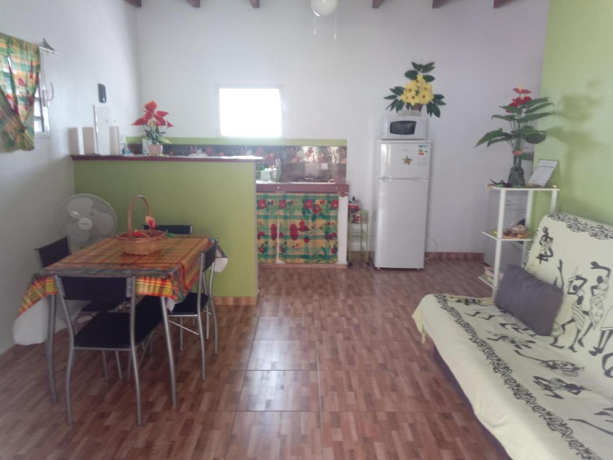 La Casa Binecha Avec Jacuzzi Villa Baillif Exteriör bild
