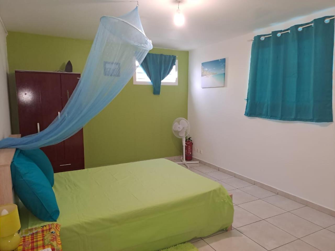 La Casa Binecha Avec Jacuzzi Villa Baillif Exteriör bild