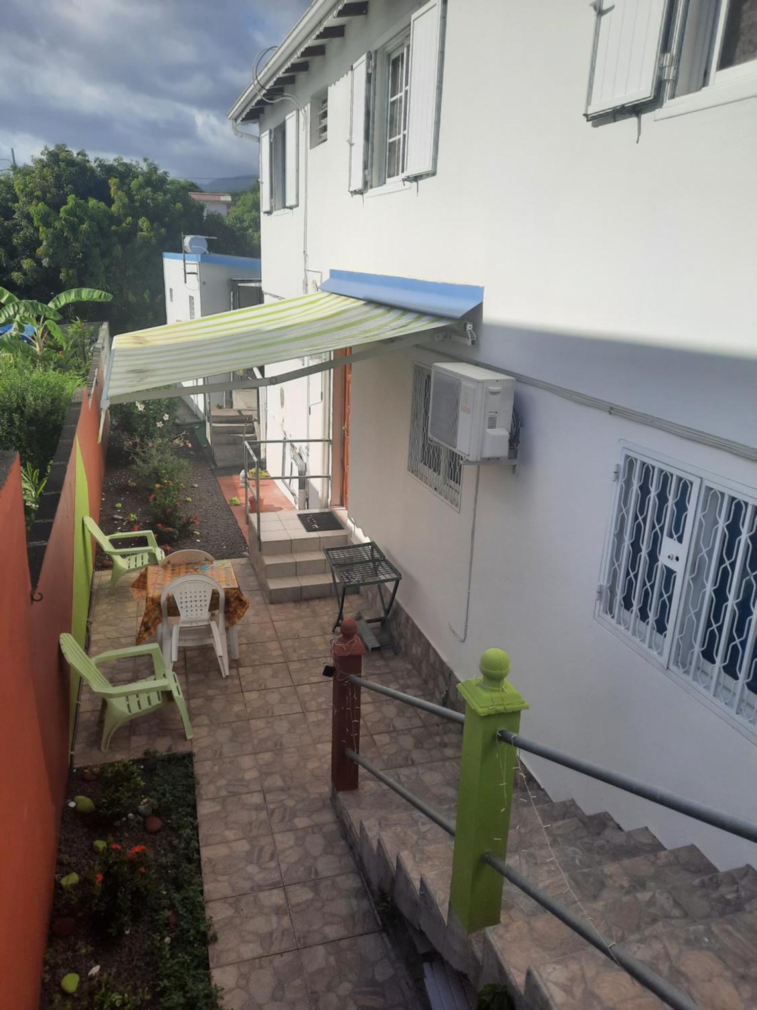 La Casa Binecha Avec Jacuzzi Villa Baillif Exteriör bild