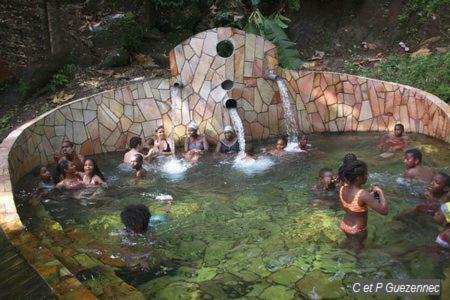 La Casa Binecha Avec Jacuzzi Villa Baillif Exteriör bild